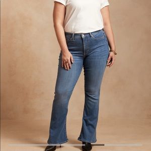 Banana Republic soft sculpt high rise flare jeans EUC
